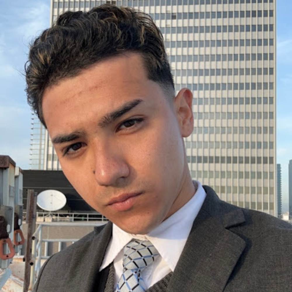 Meet your Posher, Armando